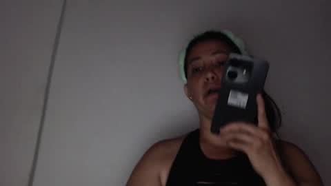 yessica and andres online show from December 20, 4:36 pm