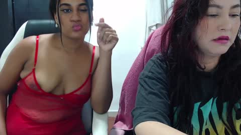 Snapshot of yessica_08 chatting on February 2, 4:15 am yessica and andres online show from February 2, 4:15 am