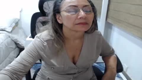 jessy online show from May 26, 12:39 am