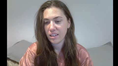 Kira online show from October 8, 12:00 pm