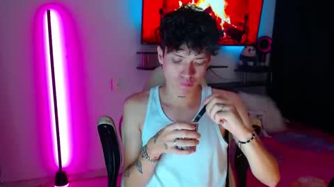 Snapshot of yimbersonpeter chatting on September 11, 9:49 pm jhon online show from September 11, 9:49 pm