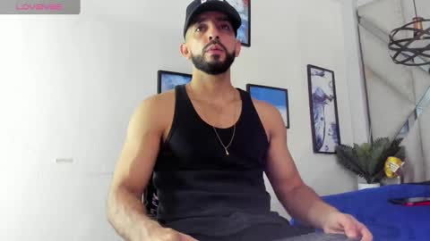 Yiyo online show from February 28, 4:21 am