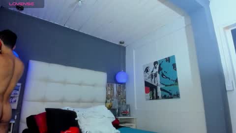 Yiyo online show from February 12, 5:22 am