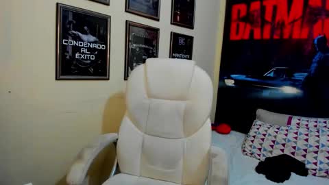 yker online show from October 14, 11:08 pm