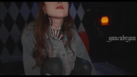 ynnenbrynn online show from March 4, 8:22 am