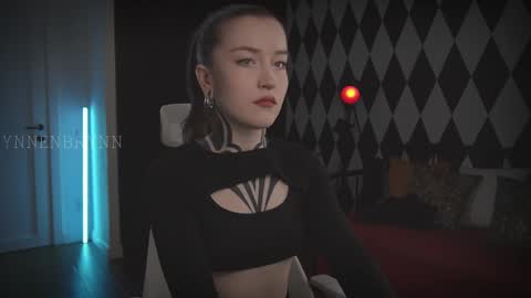 ynnenbrynn online show from January 16, 9:16 am