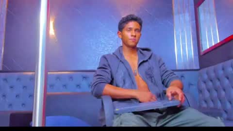 Yoel online show from June 27, 7:09 pm
