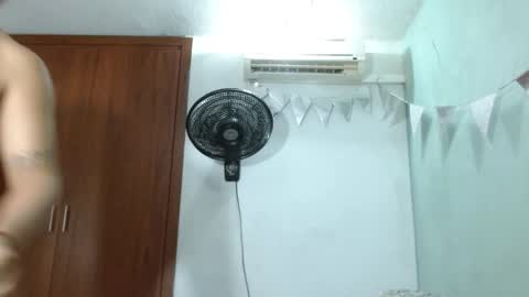 yoel_smith78 online show from September 18, 10:03 pm