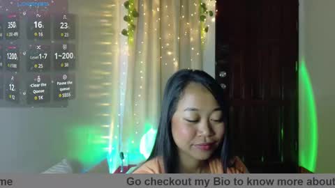 Snapshot of yoga_yogi chatting on March 9, 6:21 pm yoga_yogi online show from March 9, 6:21 pm