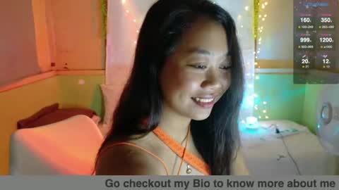Snapshot of yoga_yogi chatting on March 5, 10:43 pm yoga_yogi online show from March 5, 10:43 pm