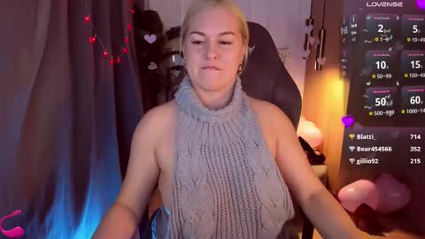 Snapshot of yolanda_kiss chatting on February 14, 12:03 pm Yolanda online show from February 14, 12:03 pm