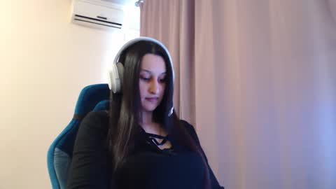 Sophie online show from April 27, 2:58 pm