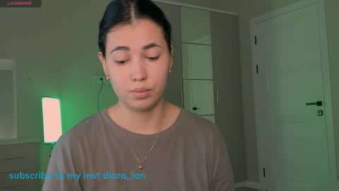 yooleen online show from September 18, 3:43 am