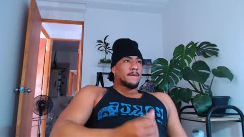 Snapshot of yosoy_enzo2020 chatting on January 23, 6:35 pm Enzo online show from January 23, 6:35 pm
