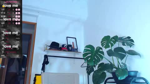 Snapshot of yosoy_enzo2020 chatting on February 22, 6:17 am Enzo online show from February 22, 6:17 am