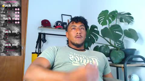 Snapshot of yosoy_enzo2020 chatting on February 20, 9:20 pm Enzo online show from February 20, 9:20 pm