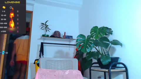 Snapshot of yosoy_enzo2020 chatting on January 29, 3:54 am Enzo online show from January 29, 3:54 am