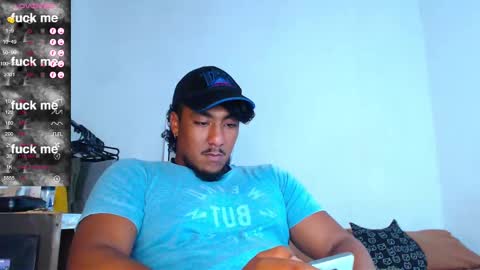 Snapshot of yosoy_enzo2020 chatting on March 8, 9:51 pm Enzo online show from March 8, 9:51 pm