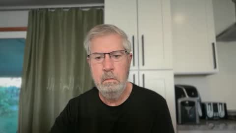Colorado Guy Straight online show from May 25, 12:22 pm