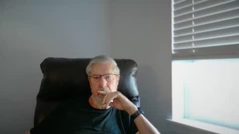 Colorado Guy Straight online show from May 30, 1:20 pm