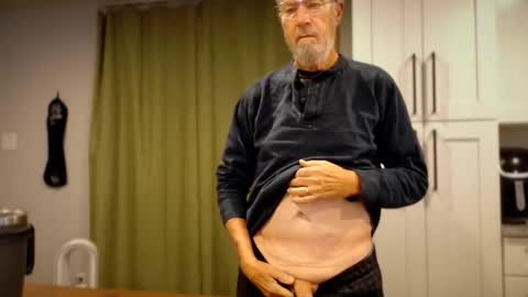 Colorado Guy Straight online show from October 31, 1:44 pm