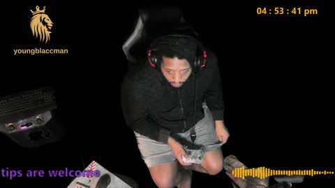 Snapshot of younblaccman6969 chatting on January 7, 10:52 pm younblaccman6969 online show from January 7, 10:52 pm