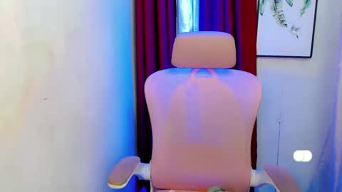 your_18_18 online show from February 3, 6:39 pm