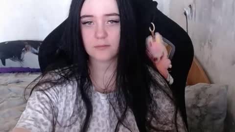 your_8a8y online show from October 2, 10:58 am