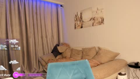 Snapshot of your__voice chatting on September 12, 5:59 pm Camilla online show from September 12, 5:59 pm