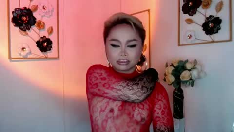 your_blondy_babe online show from June 13, 10:20 pm