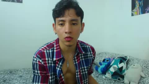 your boy online show from August 7, 12:14 pm
