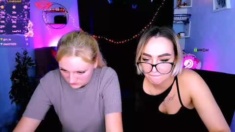 your bunny12 online show from November 26, 4:04 pm