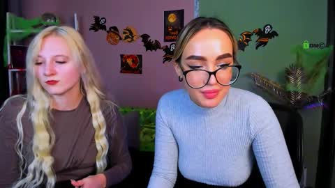 Snapshot of your_bunny12 chatting on October 22, 2:08 pm your bunny12 online show from October 22, 2:08 pm