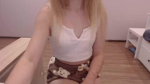 your_dream6996 online show from September 24, 8:48 pm
