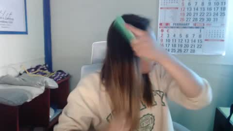 Snapshot of your_dreamgirlxxx69 chatting on February 3, 4:57 am your_dreamgirlxxx69 online show from February 3, 4:57 am