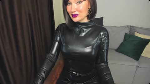 Goddess Alana online show from February 6, 5:30 pm