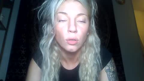 your_fav1 online show from October 16, 2:22 am