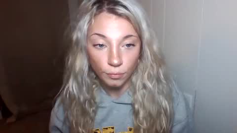 your_fav1 online show from October 25, 1:50 am