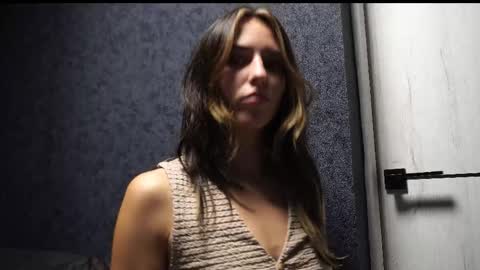 Meri  online show from November 11, 9:28 pm