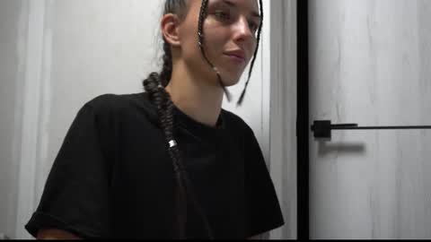 Meri  online show from September 22, 8:57 pm