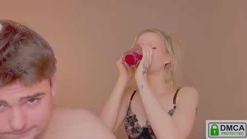 your_molly_mark online show from March 11, 2:14 am