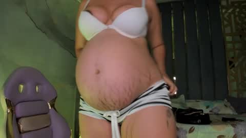 Snapshot of your_naughtyangel chatting on January 16, 9:40 pm Evelin online show from January 16, 9:40 pm