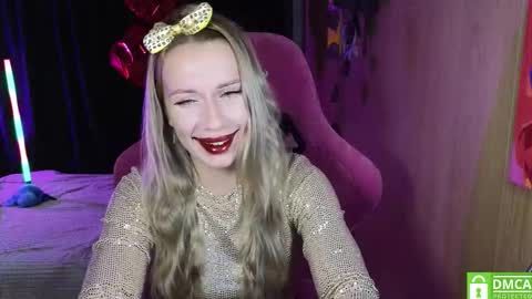 Alice  online show from November 4, 11:28 pm