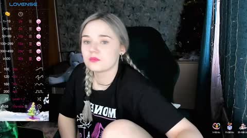 Molly online show from January 14, 4:25 am