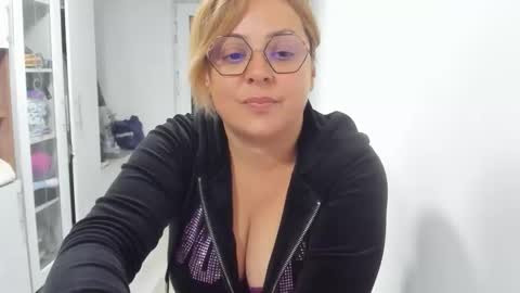 Your Victoria online show from October 9, 9:42 pm