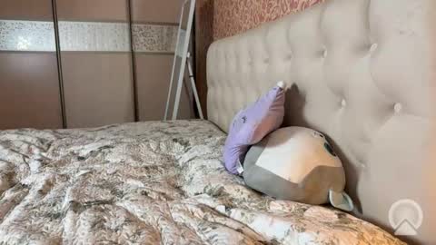 Snapshot of your_woman chatting on September 12, 5:09 am Helga Only Fans My nickname is Your Wife. online show from September 12, 5:09 am