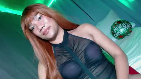 Divine online show from December 13, 9:41 pm