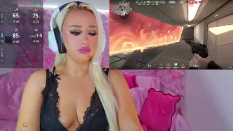 YourBlondeDoll online show from July 16, 9:18 pm