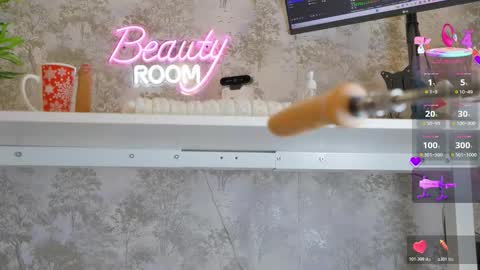 Anna online show from March 17, 8:14 pm