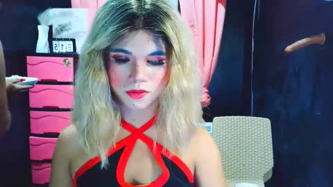 yourdirtygirl_lyla online show from February 15, 11:31 am